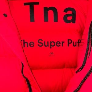 Aritzia TNA Super Puff